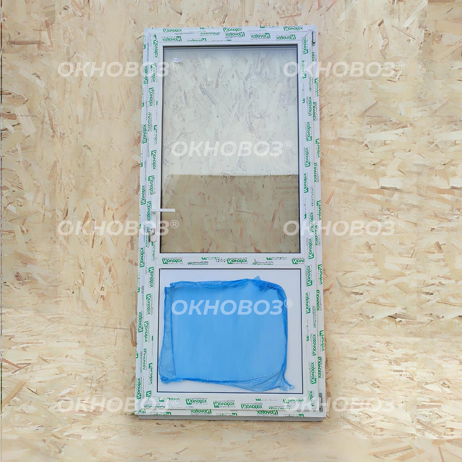 Дверь ПВХ готовая с замком и ручкой 200х93 см (правая)